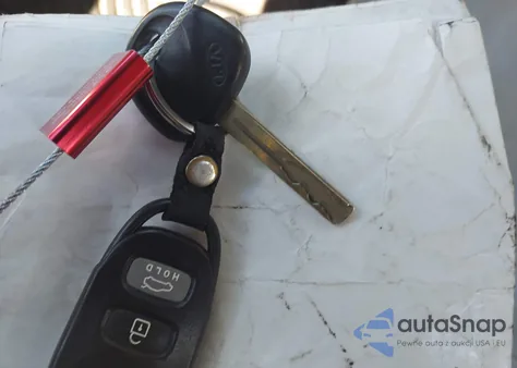 2011 Kia Optima Lx z USA, uszkodzony, nr VIN KNAGM4A74B5125334